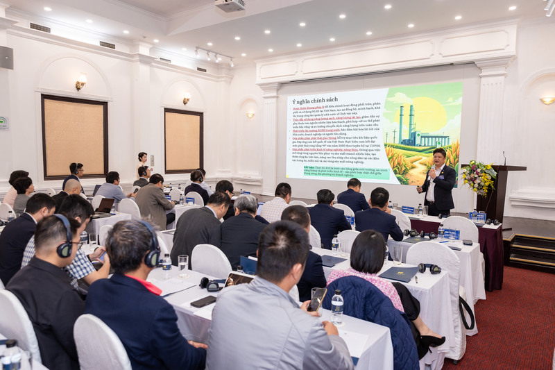 Hội nghị phổ biến lộ trình phối trộn nhiên liệu sinh học với nhiên liệu truyền thống trong thời kỳ mới.