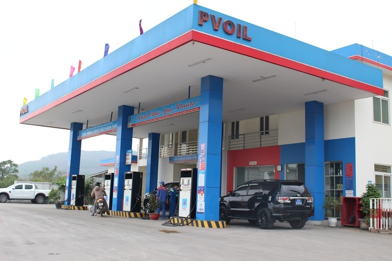 Theo ghi nhận của phóng viên Báo Công Thương vào chiều ngày 9/3 tại cửa hàng xăng dầu PVOIL Nghi Sơn, lượng khách đến mua hàng không nhiều. Ảnh: Hoàng Minh