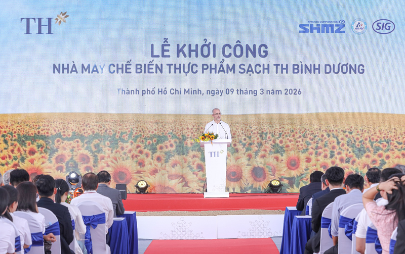 Ông FREDERICK CRUCHET - Giám đốc Điều hành Quản lý dự án Tetra Pak, một trong số các đối tác uy tín của dự án Nhà máy Chế biến thực phẩm sạch TH Bình Dương.