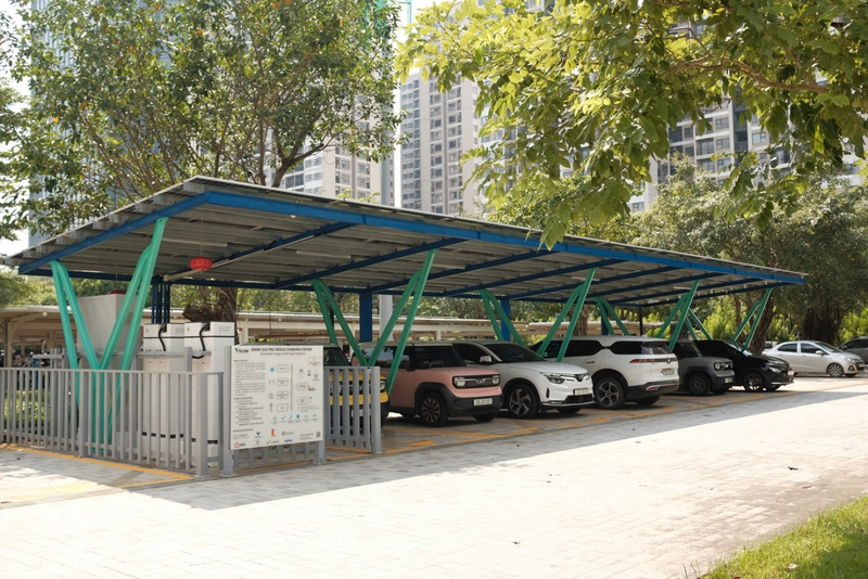 Trạm sạc xe điện thông minh thử nghiệm được xây dựng và triển khai trong thực tế khuôn viên Trường Đại học VinUni