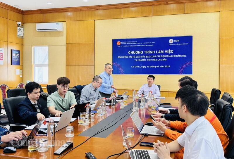 Đoàn công tác Bộ Công Thương làm việc với Công ty Thủy điện Lai Châu.