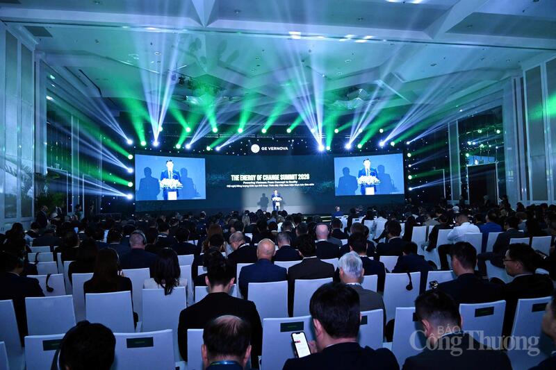 Hội nghị Năng lượng kiến tạo đổi thay, quy tụ các cơ quan quản lý, doanh nghiệp năng lượng và đối tác quốc tế nhằm thảo luận các giải pháp thúc đẩy chuyển đổi năng lượng bền vững tại Việt Nam. Ảnh: Cấn Dũng