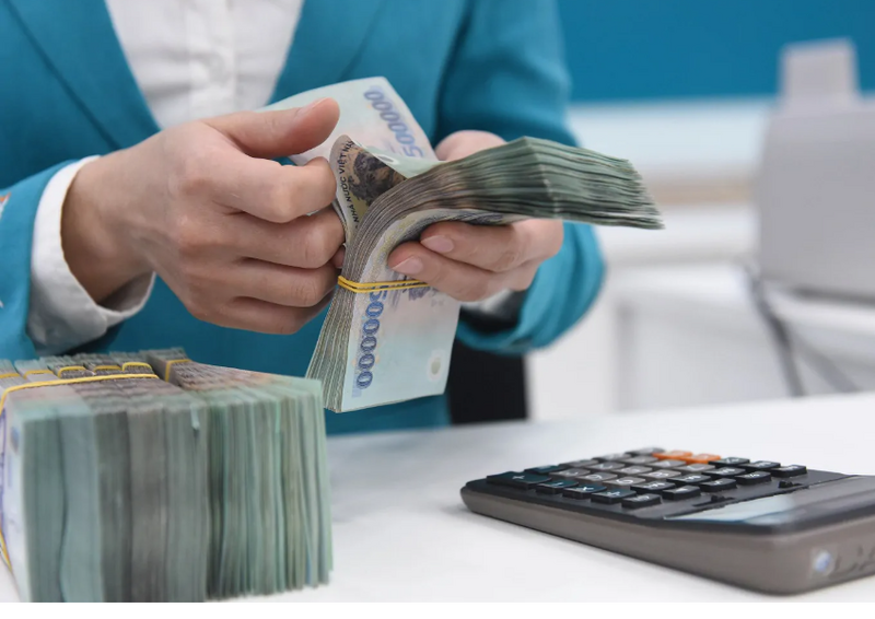 Sau một năm 2025 ghi nhận nhiều kỷ lục về tăng trưởng tín dụng và lợi nhuận, ngành ngân hàng bước vào năm 2026 với triển vọng tích cực nhưng thận trọng hơn. Ảnh minh hoạ