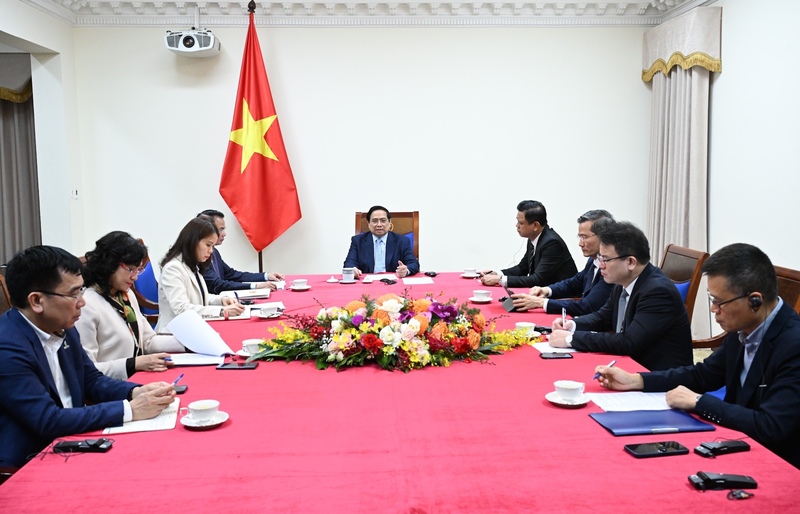 Thủ tướng Chính phủ Phạm Minh Chính đã điện đàm với Thủ tướng kiêm Bộ trưởng Bộ Ngoại giao Nhà nước Qatar Sheikh Mohammed bin Abdulrahman bin Jasim Al-Thani. Ảnh: VGP