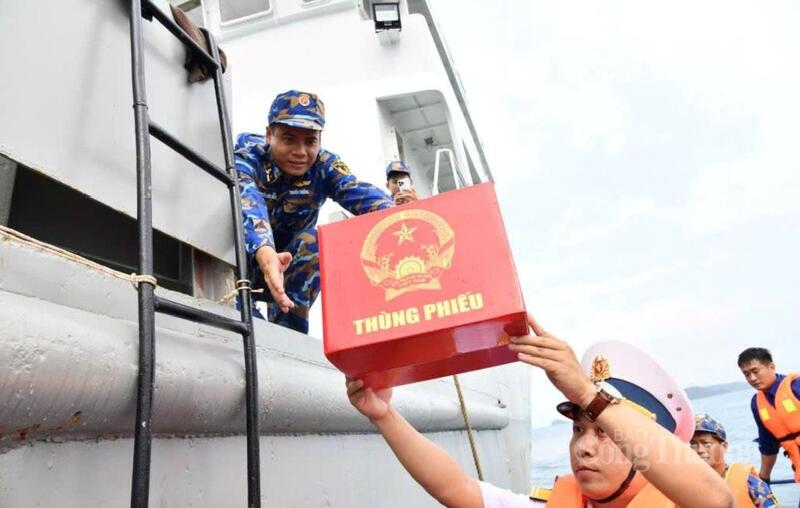 Lữ đoàn 127 Hải quân tổ chức bầu cử sớm đại biểu Quốc hội khóa XVI - 4