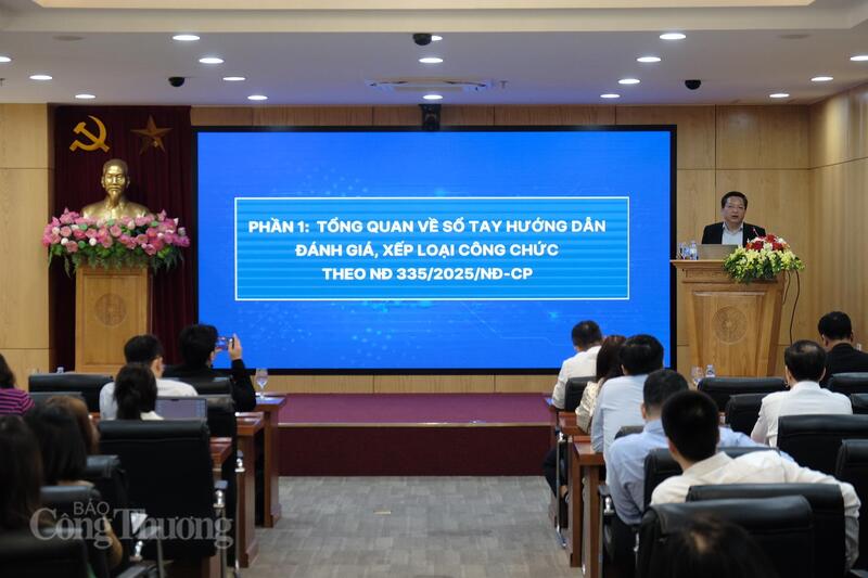 Hội nghị hướng dẫn việc chấm điểm, đánh giá và xếp loại công chức.
