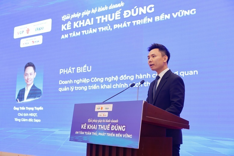 Ông Trần Trọng Tuyến - Chủ tịch Hội đồng quản trị kiêm Tổng giám đốc Công ty Cổ phần công nghệ Sapo phát biểu tại hội thảo. Ảnh: VGP/Nhật Bắc