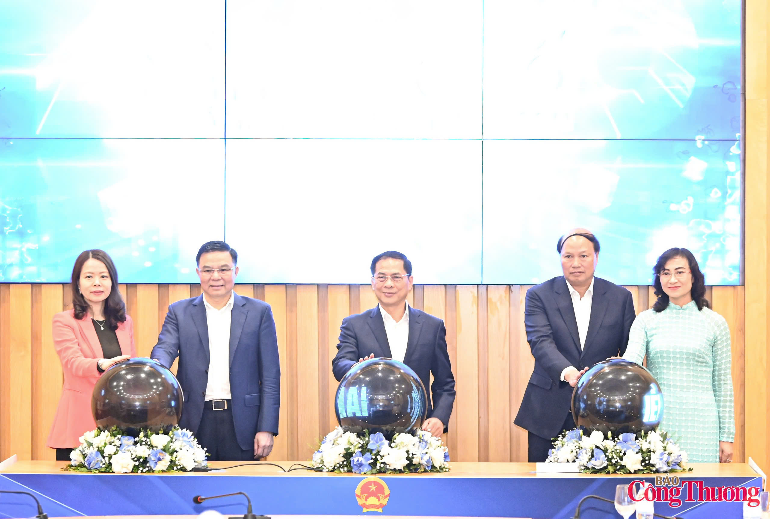 Nền tảng số về phát triển thị trường nước ngoài là cơ sở quan trọng để Chính phủ, Bộ Công Thương có thể đưa ra các quyết sách kịp thời, hiệu quả trong bối cảnh thương mại toàn cầu biến động nhanh chóng.