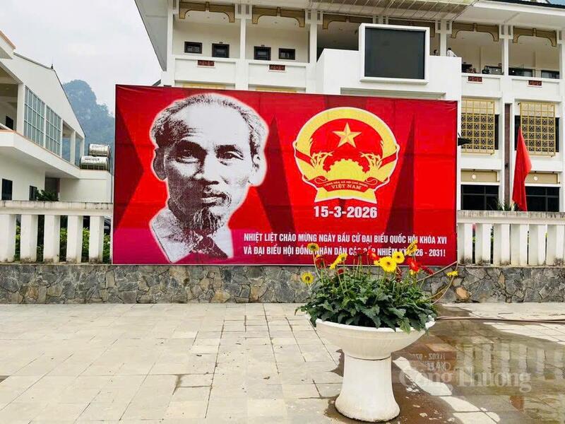 Pa-nô tuyên truyền về cuộc bầu cử đại biểu Quốc hội khóa XVI và HĐND các cấp nhiệm kỳ 2026 - 2031 tại Tuyên Quang.