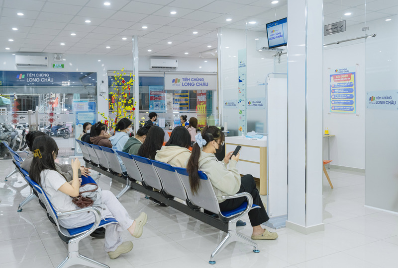 Chuỗi sự kiện tầm soát, tư vấn cùng bác sĩ thu hút đông đảo nữ khách hàng tham gia.