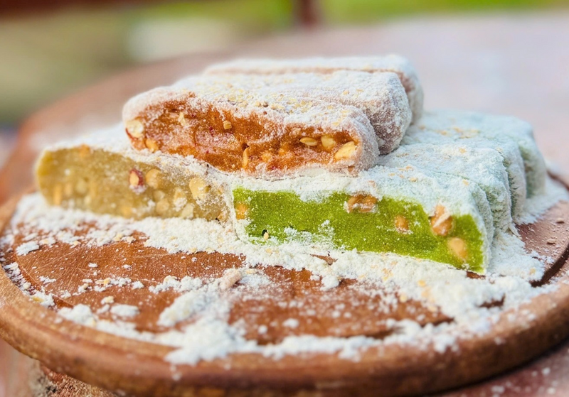 Sản phẩm bánh chè lam được cải tiến với công thức và hương vị mới. Ảnh: NVCC