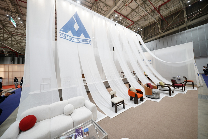Gian hàng Tân Thành Furniture gây ấn tượng với thiết kế độc đáo tại HawaExpo 2026
