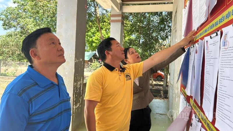 Người dân xã Ea Kiết đã sẵn sàng cho ngày bầu cử. Ảnh: Vũ Long