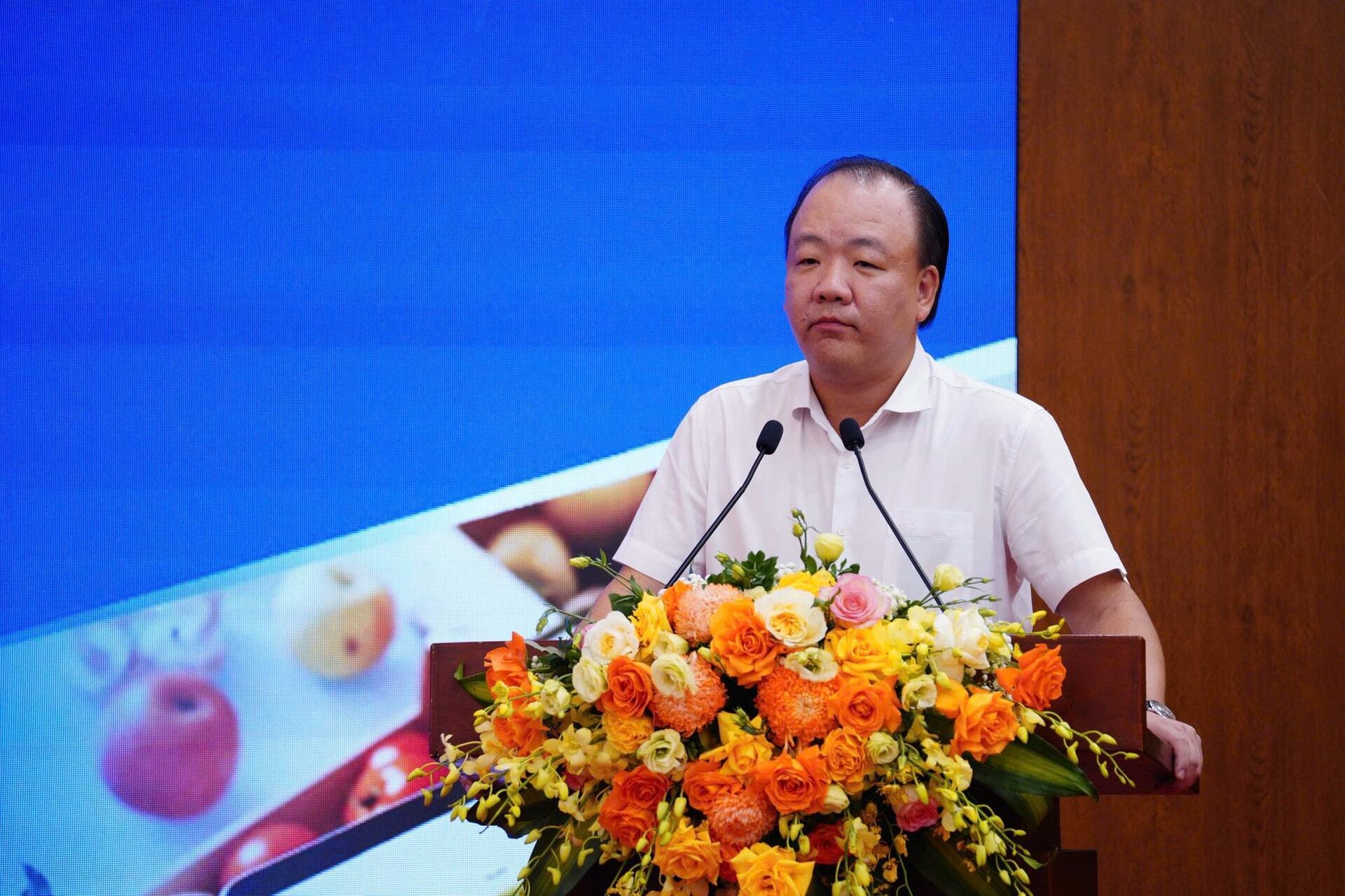 Ông Trần Hữu Linh chia sẻ về việc điều hành giá xăng dầu những ngày gần đây (Ảnh: Cấn Dũng)