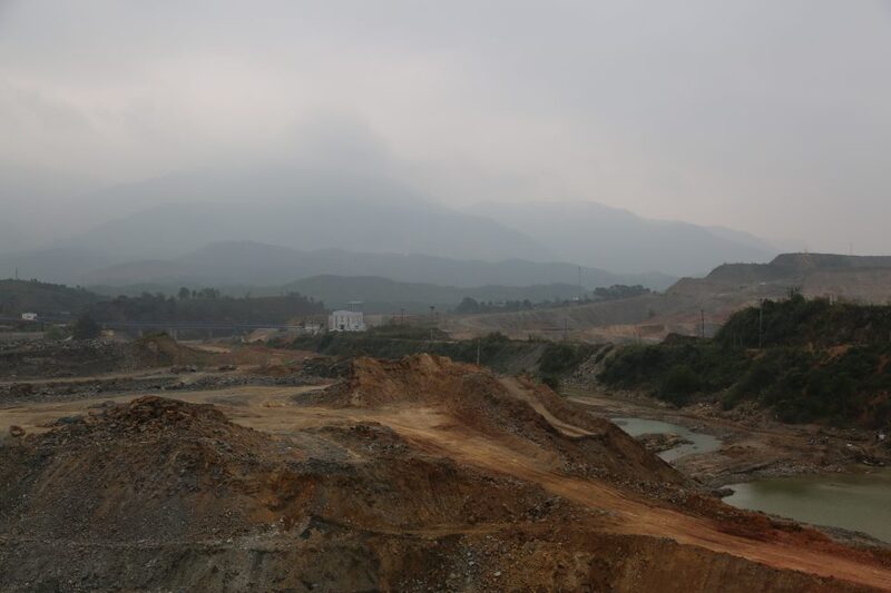 Hoạt động khai thác than được duy trì ổn định, góp phần bảo đảm nguồn nhiên liệu cho sản xuất điện và an ninh năng lượng quốc gia.