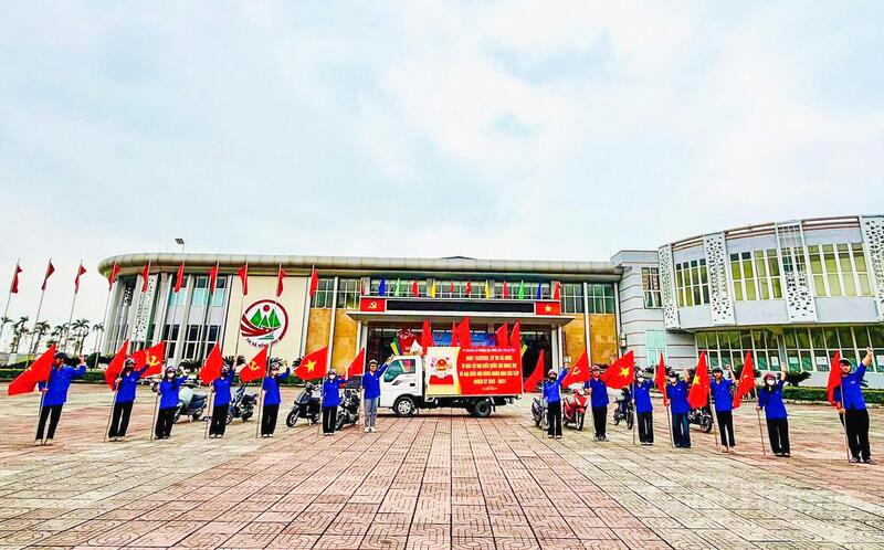 Hướng tới cuộc bầu cử đại biểu Quốc hội khoá XVI và đại biểu Hội đồng nhân dân các cấp nhiệm kỳ 2026-2031, Ban Thường vụ Tỉnh đoàn Hà Tĩnh đã chỉ đạo các cơ sở đoàn thành lập các đội hình thanh niên tình nguyện tham gia phục vụ ngày hội lớn của đất nước.