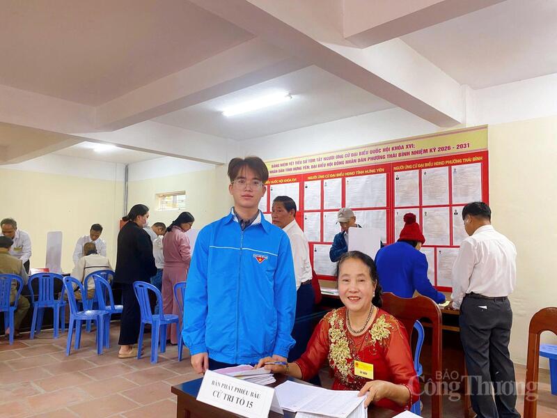 Hơn 2,5 triệu cử tri Hưng Yên tham gia bầu cử sáng 15/3 - 13