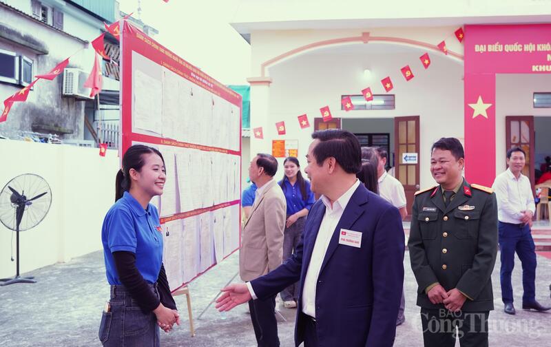 Hơn 2,5 triệu cử tri Hưng Yên tham gia bầu cử sáng 15/3 - 6