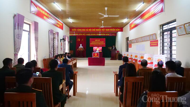 Không khí ngày bầu cử tại xã miền núi Tân Sơn, Phú Thọ - 3