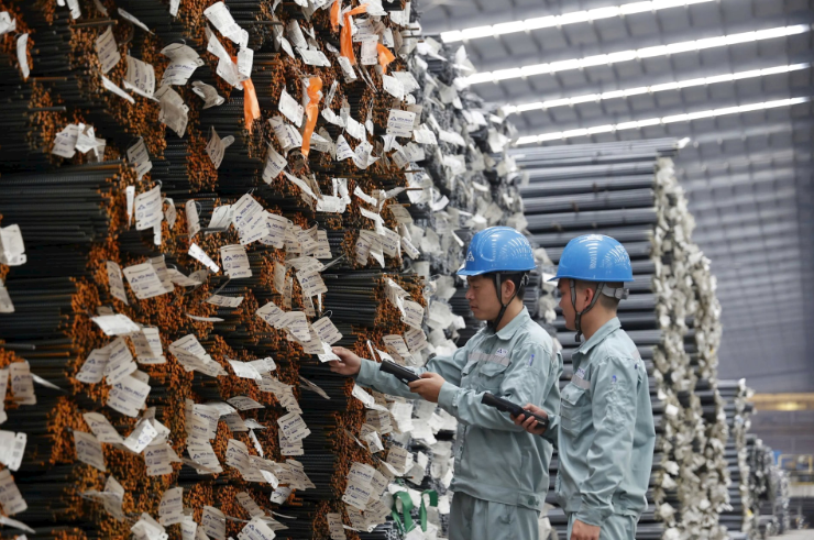 Biến động của thị trường năng lượng đang tác động đến giá thép và xi măng trong nước. Ảnh: Hòa Phát