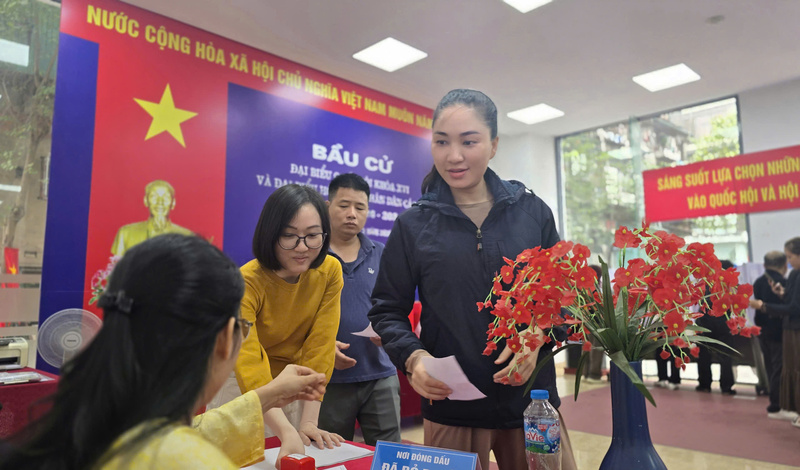 Cử tri phấn khởi đi bầu cử, gửi nhiều kỳ vọng tới đại biểu Quốc hội và HĐND.