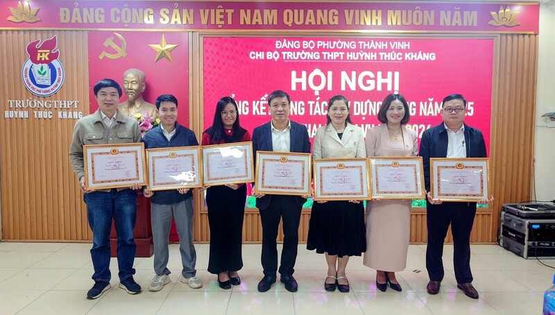 Hằng năm, cán bộ, giáo viên, nhân viên nhà trường đều đạt kết quả cao trong công tác chuyên môn và các cuộc thi do ngành phát động.