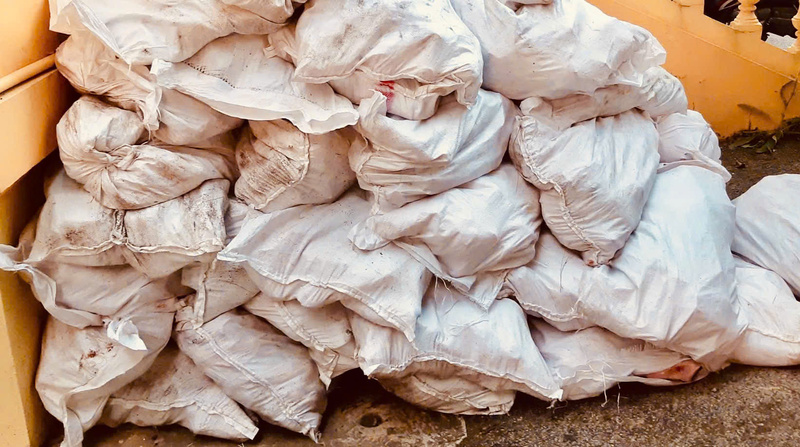 Liên tiếp phát hiện, xử lý thực phẩm nhập lậu tại các cửa khẩu - 2