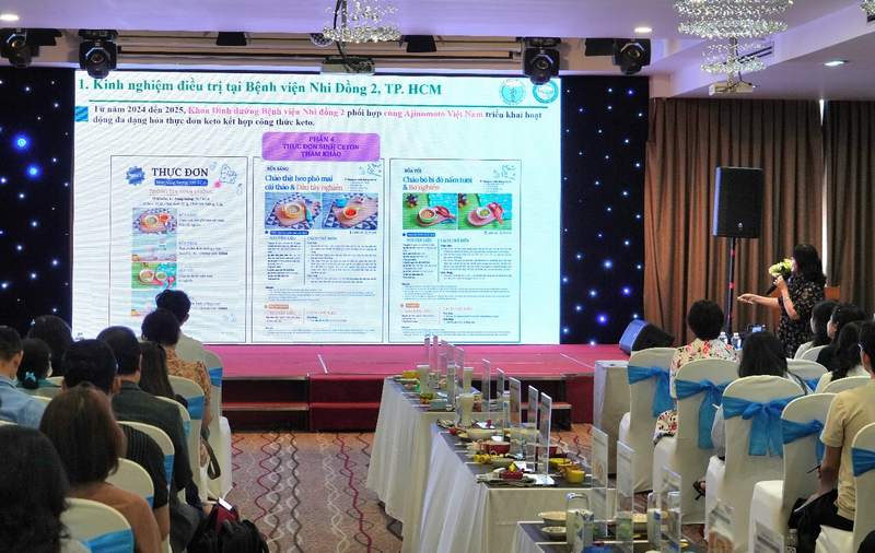 Thực đơn keto do Ajinomoto Việt Nam và Khoa Dinh dưỡng Bệnh viện Nhi đồng 2 (TP.HCM) phát triển được chia sẻ tại hội nghị