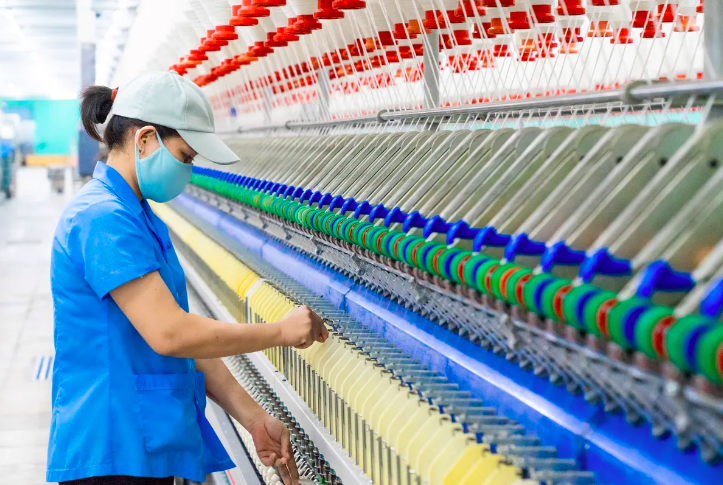 Bộ Công Thương xây dựng nhiều chính sách cho phát triển khâu thượng nguồn của ngành dệt may. Ảnh minh hoạ