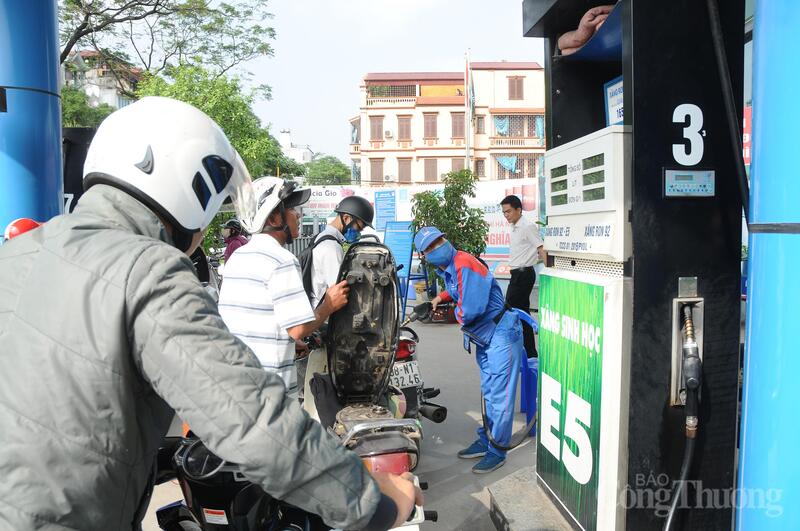 Xăng E5 đã được đưa ra thị trường và nhận được sự quan tâm của người tiêu dùng