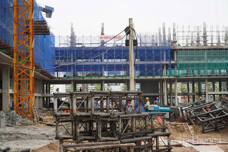 Nhà ở xã hội giai đoạn II có quy mô gồm hơn 500 căn hộ bố trí trong 3 tòa nhà cao 12 tầng, cùng 41 căn nhà ở thương mại cao 3 tầng. Ảnh: Trọng Tùng