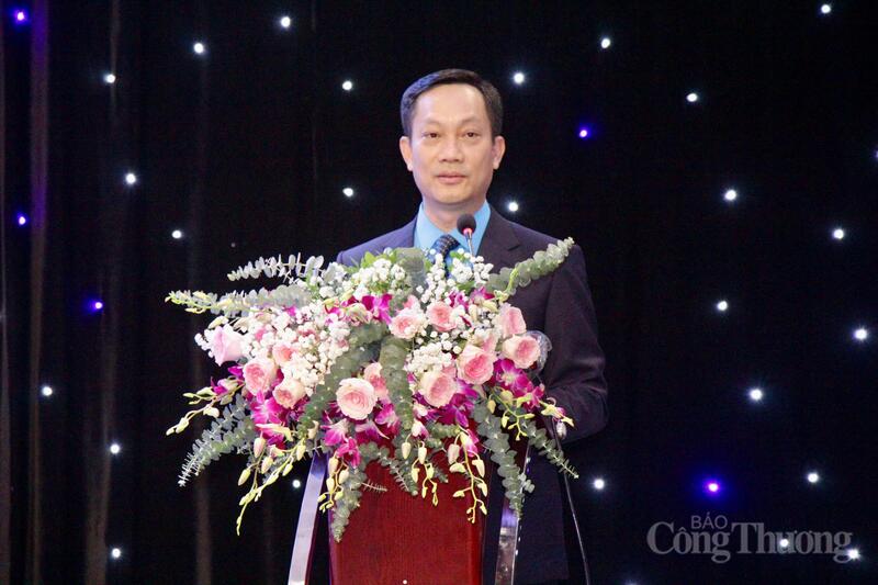 Chủ tịch Công đoàn Công Thương Việt Nam Lê An Hải phát biểu khai mạc.