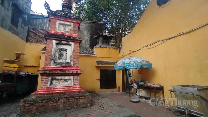 Khu vực hóa vàng mã của chùa Phúc Khánh được đóng kín, không tổ chức đốt vàng mã trong khuôn viên.