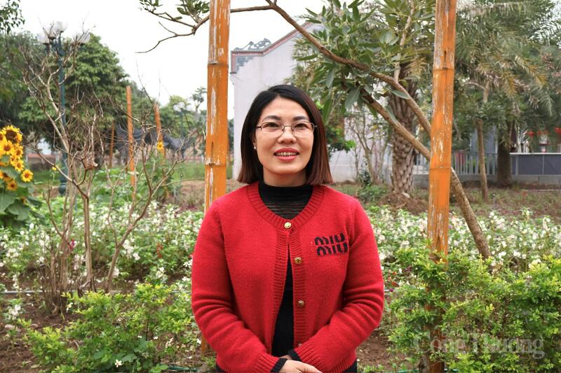 Chị Nguyễn Thị Hồng Vân, Trung tâm Bảo tồn tranh dân gian Đông Hồ chia sẻ về định hướng số hóa di sản và các hoạt động trải nghiệm thực tế dành cho giới trẻ.