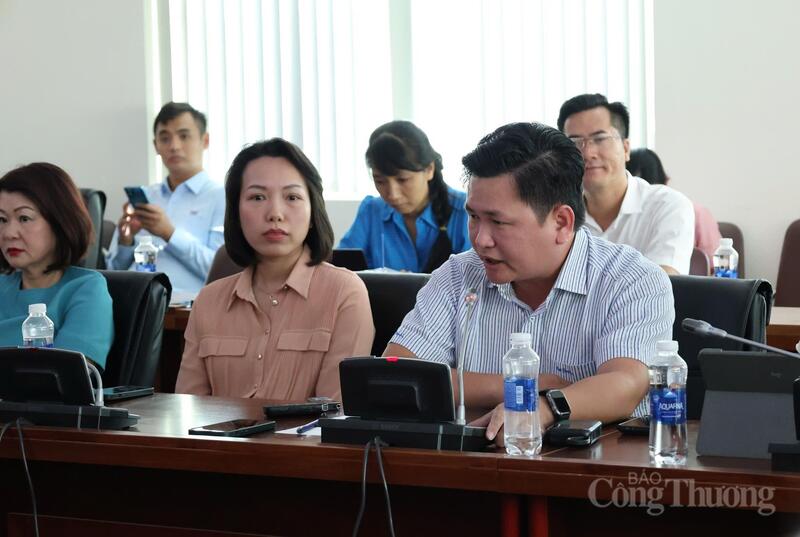 Ông Nguyễn Văn Nghiễm, Tổng Thư ký Hiệp hội Lương thực Việt Nam chia sẻ trong buổi làm việc với Bộ Công Thương ngày 17/3 tại TP. Hồ Chí Minh. Ảnh: Thừa Ngọc