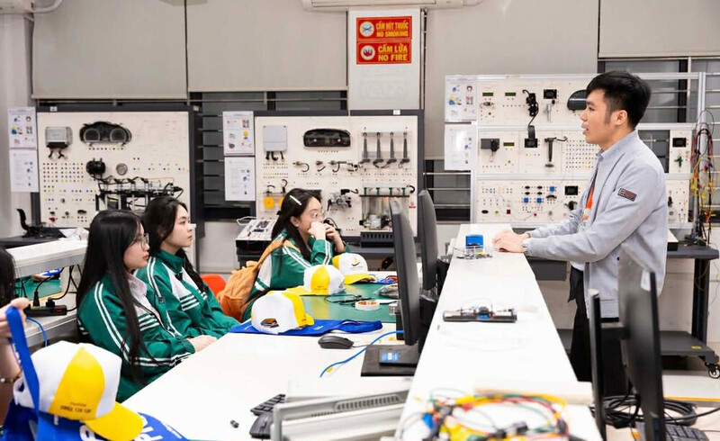 Cuộc thi nghiên cứu khoa học, kỹ thuật cấp quốc gia năm nay có 242 dự án, 457 học sinh tham gia, lần đầu tiên 100% địa phương tham gia. Ảnh minh hoạ