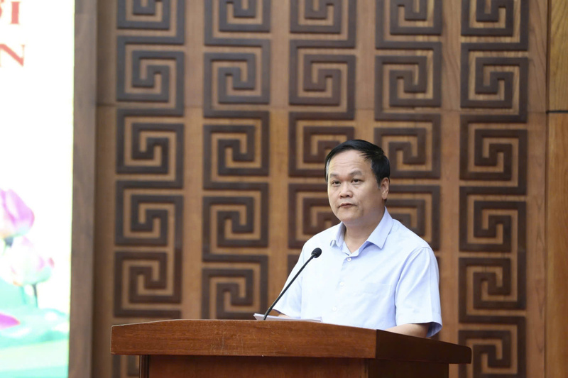 Đồng chí Nguyễn Tiến Đạt, Giám đốc Sở Nội vụ tỉnh Điện Biên công bố kết quả bầu cử đại biểu Hội đồng nhân dân tỉnh khóa XVI, nhiệm kỳ 2026-2031.