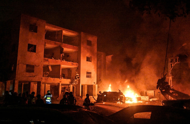 Một khu vực tại cảng Haifa bị Iran tấn công hôm 15/6.