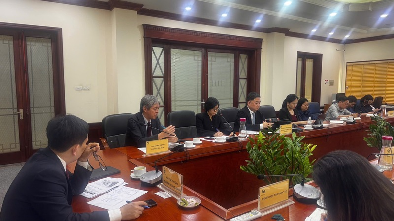 Ông Ogawa Akira, chuyên gia dài hạn của JICA, phụ trách giai đoạn một của Chương trình “Nâng cao năng lực xử lý đơn đăng ký sáng chế và nhãn hiệu tại Cục Sở hữu Trí tuệ Việt Nam”.