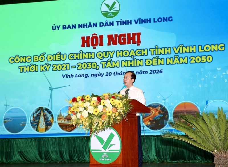 Ông Trần Trí Quang, Chủ tịch UBND tỉnh Vĩnh Long phát biểu tại hội nghị. Ảnh: LS