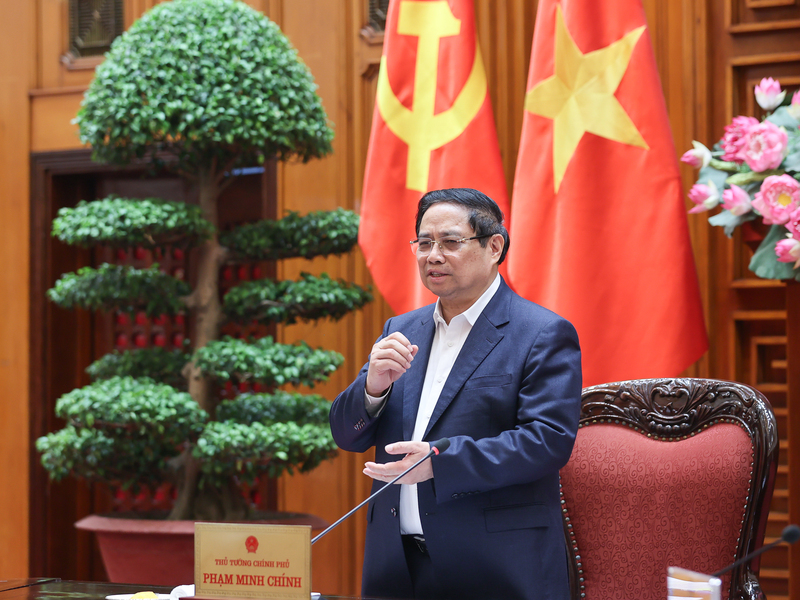 Thủ tướng Phạm Minh Chính chủ trì cuộc họp của Thường trực Chính phủ, nghe báo cáo, cho ý kiến về các chính sách nhà ở xã hội và các vấn đề liên quan. Ảnh: VGP/Nhật Bắc