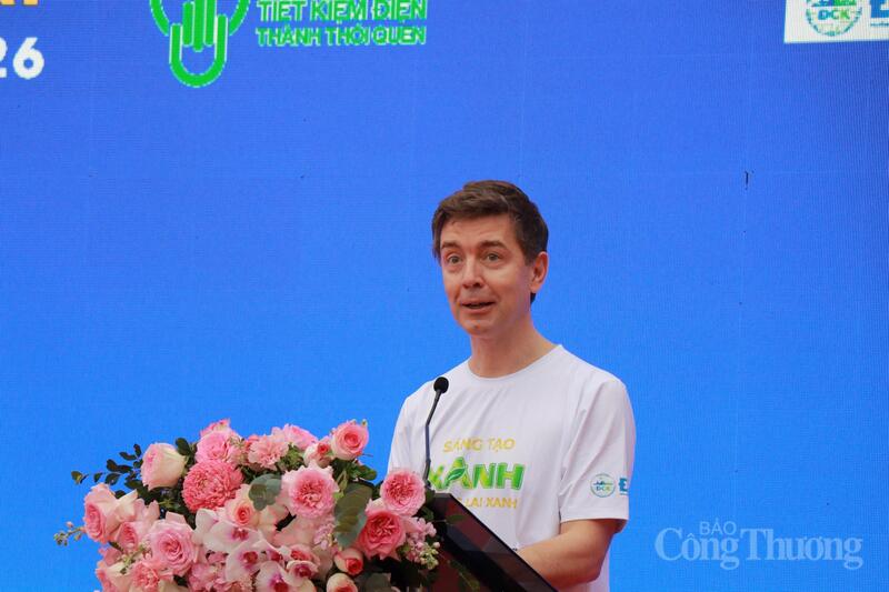 Đại sứ, Trưởng Phái đoàn Liên minh châu Âu (EU) tại Việt Nam Julien Guerrier phát biểu tại sự kiện