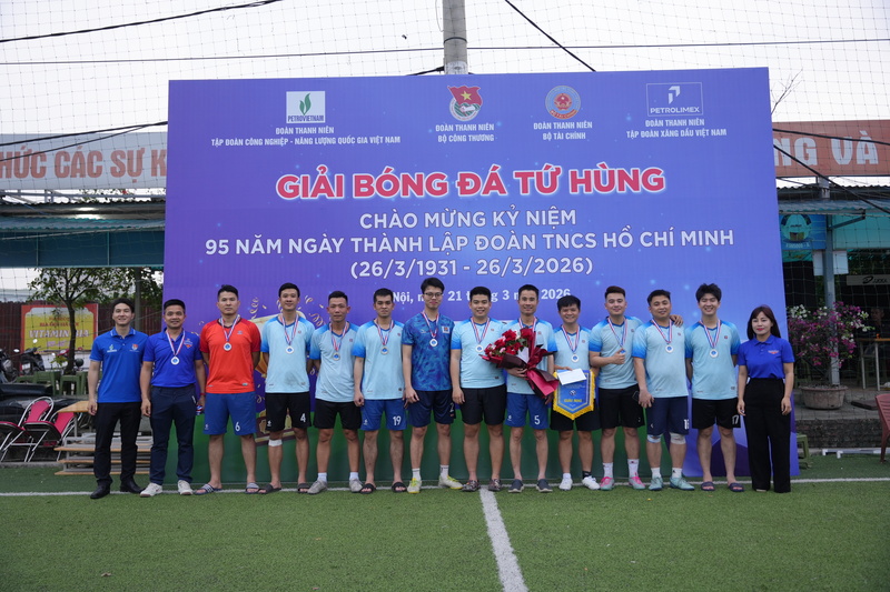 Đội bóng của Tập đoàn Xăng dầu Việt Nam đã giành ngôi Á quân của giải đấu.