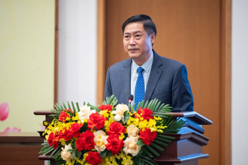 Chủ nhiệm Ủy ban Công tác đại biểu, Phó trưởng Ban Tổ chức Trung ương Nguyễn Hữu Đông - Ủy viên Hội đồng Bầu cử Quốc gia, Phó Trưởng Tiểu ban Nhân sự báo cáo tại Họp báo