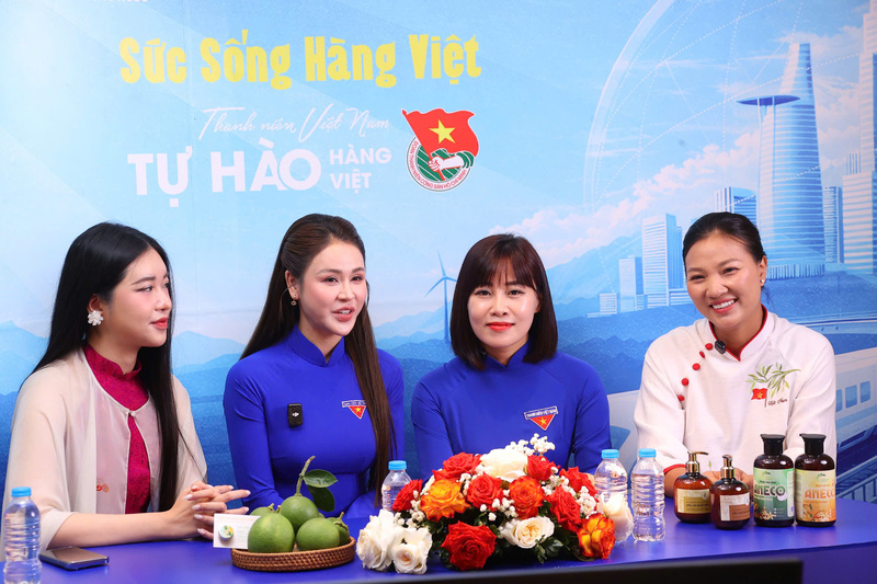 Tọa đàm trực tuyến “Thanh niên Việt Nam tự hào hàng Việt”.
