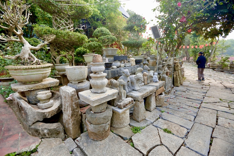 Với vị trí gần các di tích, danh thắng nổi tiếng của Thanh Hóa như Di sản văn hóa thế giới Thành Nhà Hồ, chùa Giáng, Khu du lịch sinh thái động Tiên Sơn…, Lâm Sơn Trang đã thu hút hàng nghìn lượt du khách đến tham quan mỗi năm. Ảnh: Ngô Nhung