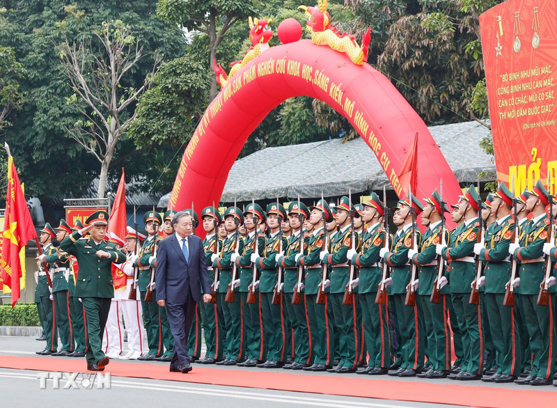 Tổng Bí thư Tô Lâm dự Lễ kỷ niệm 80 năm Ngày thành lập Binh chủng Công binh. Ảnh: Thống Nhất/TTXVN