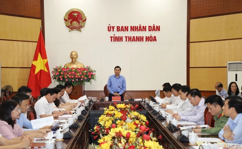 Ông Nguyễn Hoài Anh, Ủy viên Trung ương Đảng, Phó Bí thư Tỉnh ủy, Chủ tịch UBND tỉnh Thanh Hóa chủ trì hội nghị nghe báo cáo tiến độ chuẩn bị Hội nghị xúc tiến đầu tư tỉnh Thanh Hóa năm 2026. Ảnh: Đỗ Đức