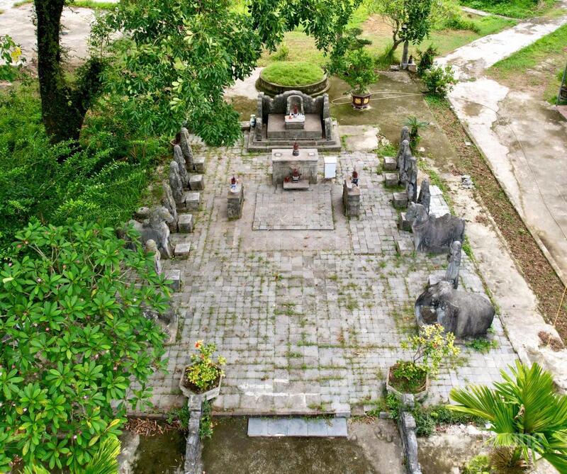 Lăng Quận Mãn trong cụm di tích nghệ thuật và thắng cảnh núi An Hoạch (người địa phương quen gọi là núi Nhồi) thuộc phường Đông Quang (tỉnh Thanh Hóa) đã được Bộ Văn hóa, Thể thao và Du lịch công nhận là di tích Quốc gia năm 1992.