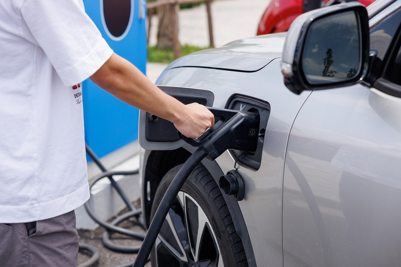 Sự phát triển của xe điện tại Việt Nam không chỉ dừng lại ở việc thay thế phương tiện sử dụng nhiên liệu hóa thạch mà còn giúp phát triển ngành công nghiệp xe điện. Ảnh minh hoạ: VinFast